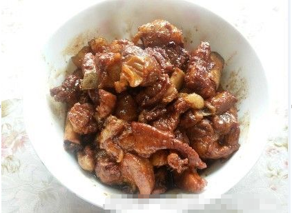 適合秋燥時(shí)補(bǔ)充蛋白質(zhì)的好菜體  不膩紅燒肉