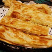 【榴蓮薄餅的做法】榴蓮薄餅制作技巧_榴蓮薄餅?zāi)膫€(gè)牌子好