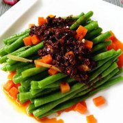 嘎嘎多牦牛肉醬豇豆的做法