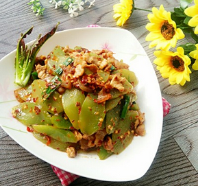 萵筍炒肉的家常做法
