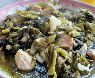 咸菜煲豬肉的家常做法