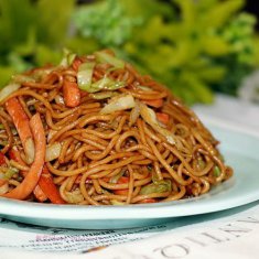 秘制醬汁炒面的做法