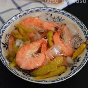 冰鎮(zhèn)酸辣蝦的做法