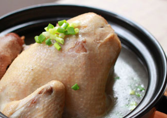 韓國(guó)參雞湯的家常做法