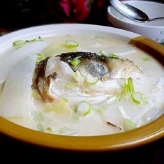 魚頭蘿卜湯的做法