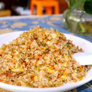 美味酸豆角蛋炒飯的做法