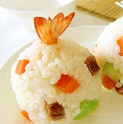 臘腸飯團(tuán)的做法視頻