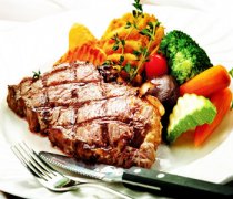 【牛排幾分熟好吃】牛排怎么煎_煎牛排的做法