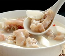 【豬蹄湯的做法】豬蹄湯怎么做下奶_豬蹄湯怎么做豐胸