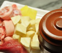 【粉葛豬骨湯】鯪魚(yú)粉葛豬骨湯