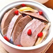 【燉豬心湯的做法】燉豬心湯的功效_燉豬心湯多久喝一次好