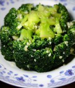 【西蘭花的營養(yǎng)成分】西蘭花的功效與作用_西蘭花不能和什么一起吃