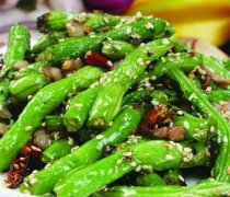 【干煸豇豆角的做法】干煸豇豆角的熱量_干煸豇豆角的注意事項