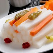 【白蘿卜的做法大全】泡白蘿卜的營(yíng)養(yǎng)價(jià)值_泡白蘿卜的注意事項(xiàng)