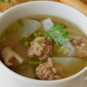 【牛肉燉白蘿卜的做法】牛肉燉白蘿卜的營(yíng)養(yǎng)價(jià)值_牛肉燉白蘿卜的適用