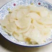 【清炒白蘿卜的做法大全】清炒白蘿卜的的功效_清炒白蘿卜的營(yíng)養(yǎng)價(jià)值