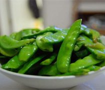 【荷蘭豆炒魷魚】荷蘭豆炒魷魚的做法_荷蘭豆炒魷魚的營養(yǎng)價(jià)值