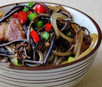 【蕨菜干炒肉】蕨菜干炒肉怎么做_蕨菜干炒肉的營養(yǎng)價值