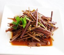 【蕨菜的功效與作用】蕨菜的營養(yǎng)價值_嬰幼兒能不能吃蕨菜