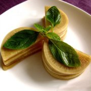 【生白蘿卜的功效】生白蘿卜怎么吃_哪些人不能吃生白蘿卜