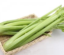 【大芹菜的做法大全】大芹菜怎么做好吃_大芹菜的適宜人群