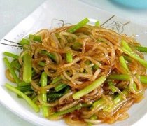 【芹菜炒粉條的做法】芹菜炒粉條怎么做好吃_芹菜炒粉條的營(yíng)養(yǎng)_芹菜炒