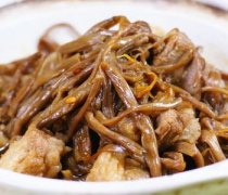 【黃花菜燉肉】黃花菜燉肉的營(yíng)養(yǎng)價(jià)值_黃花菜燉肉的副作用