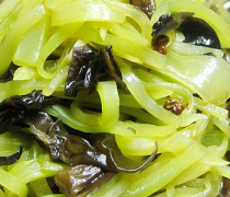 【萵筍炒木耳】萵筍炒木耳的做法_萵筍炒木耳的營(yíng)養(yǎng)價(jià)值