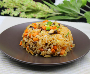 胡蘿卜香菇炒飯的家常做法
