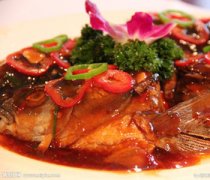 【紅燒青魚的做法】紅燒青魚要切段嗎_紅燒青魚的營養(yǎng)價值