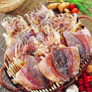 【墨魚干怎么做好吃】墨魚干怎么泡發(fā)_墨魚干怎么吃