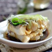 【草魚怎么做好吃又簡單】草魚的營養(yǎng)價值_草魚如何挑選