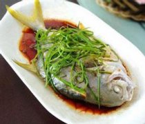 【清蒸鯧魚】清蒸鯧魚的家常做法