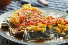 雙色剁椒魚(yú)頭的家常做法