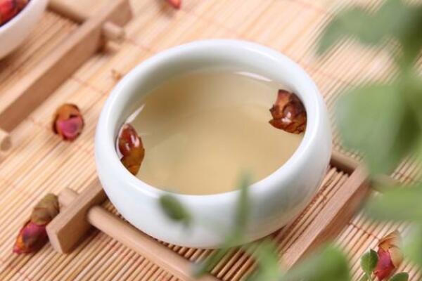 桃花茶的功效與禁忌，切忌飲用過量