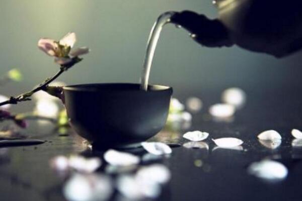 桃花可以泡水喝嗎，桃花泡水功效非常全面