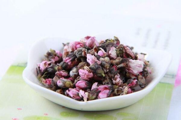 桃花茶的功效與禁忌，切忌飲用過量