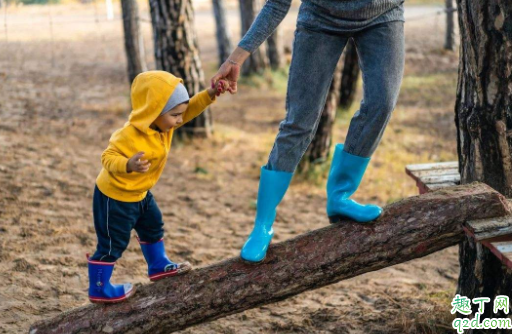 剖腹產(chǎn)刀口在家怎么護理 剖腹產(chǎn)術后如何傷口愈合快4