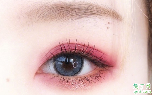 菲鹿兒16色眼影盤怎么搭配 菲鹿兒16色眼影盤教程3