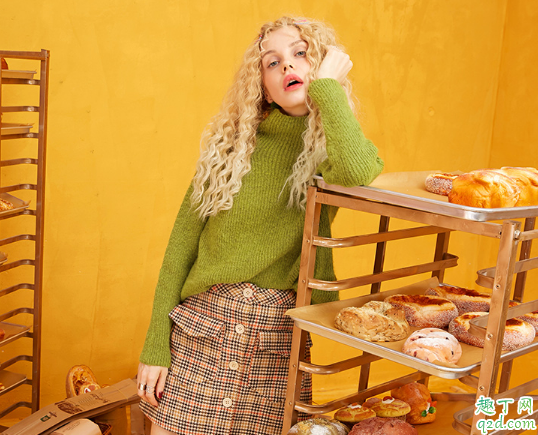 高領(lǐng)毛衣怎么搭配好看有氣質(zhì) 高領(lǐng)毛衣2020冬季搭配技巧7