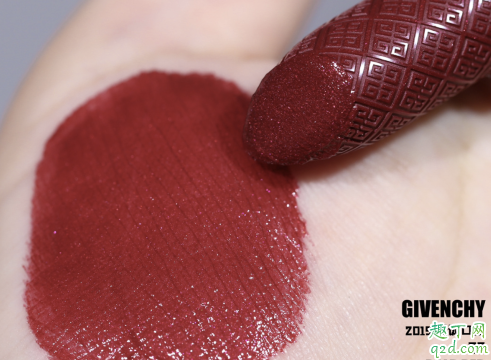 紀梵希2019圣誕限量27好看嗎 紀梵希27bold red口紅試色2