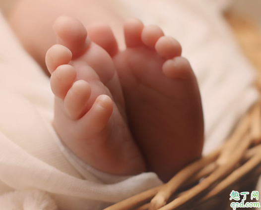 懷孕九個月怎么可以生的更快 為什么有的寶寶提早生4