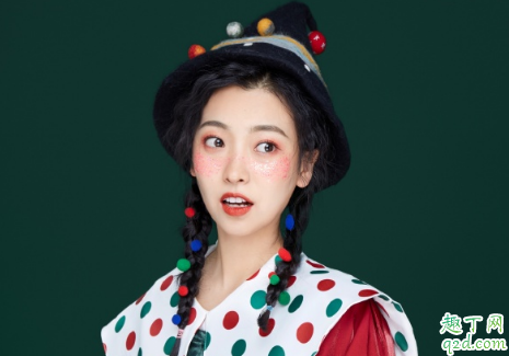 海馬體照相館素顏去嗎 海馬體拍照會弄發(fā)型么2