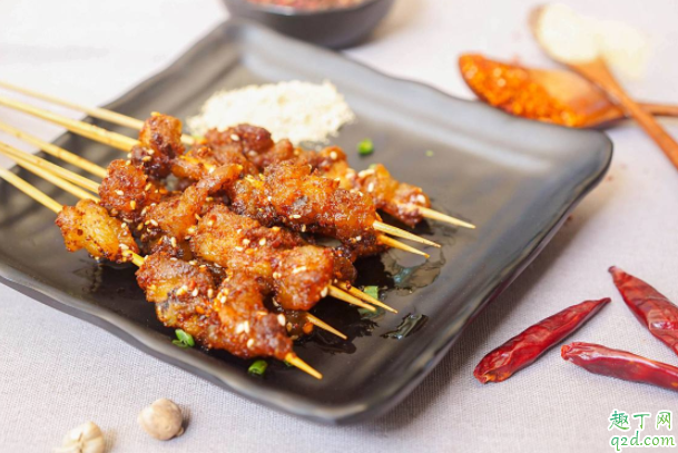 懷孕八個(gè)月吃燒烤對(duì)胎兒有影響嗎 懷孕應(yīng)該怎么吃燒烤健康1