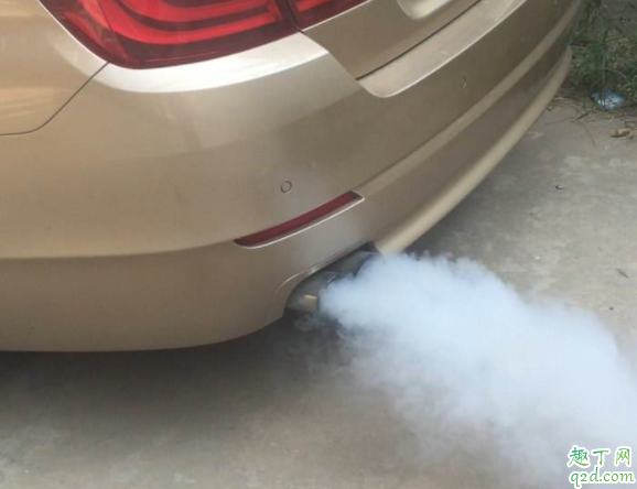 發(fā)動(dòng)機(jī)與變速箱接觸面滲油怎么辦 帕薩特b5冒藍(lán)煙換氣門油封可以嗎3