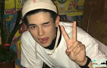 會被男生議論的是哪種女生 男生經(jīng)常議論一個女生是喜歡嗎4