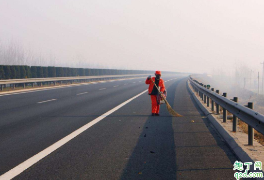 高速發(fā)生爆胎怎么處理 高速行駛怎么防止爆胎4