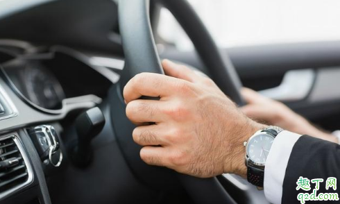 給公司領(lǐng)導(dǎo)開車有前途嗎 給領(lǐng)導(dǎo)開車的司機是什么職業(yè)1