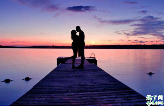 女朋友總是逃避接吻是什么原因 接吻時女生不張開嘴說明什么3