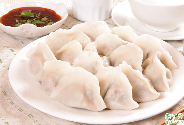 薺菜包餃子要不要用開(kāi)水燙一下 薺菜包餃子要過(guò)水嗎2